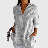 Camisa liviana y vibrante con diseño estampado