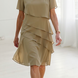 Julia – Vestido Sofisticado y Fluido con Detalles de Volantes
