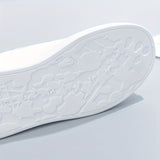 Zapatillas blancas elegantes de comodidad ligera
