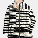 Miren | Chaqueta Acolchada Abstracta en Tonos Blancos y Negros