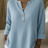 Lucía | Camiseta Henley Gofrada con Botones